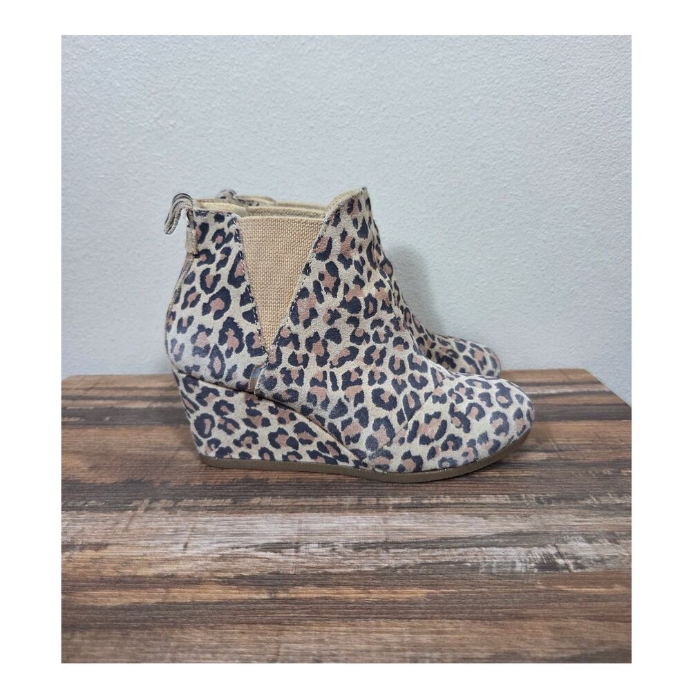 Toms Kelsey Suede Animal Print Ankle Wedge Boots Size 5 Leopard Print